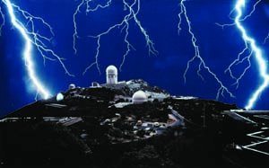 13-2_Lightning over Kitt Peak.jpg (13096 bytes)